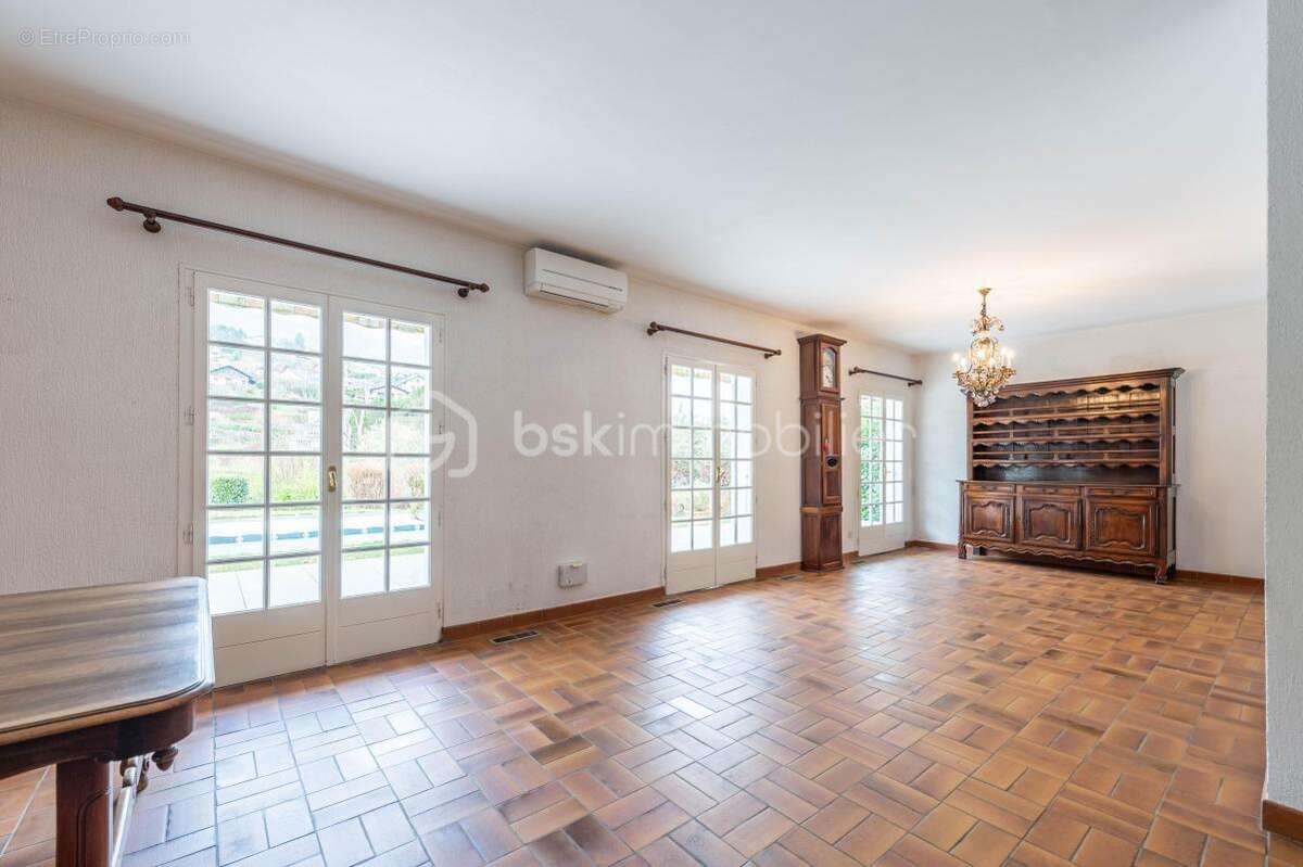 Maison à SAINT-JORIOZ