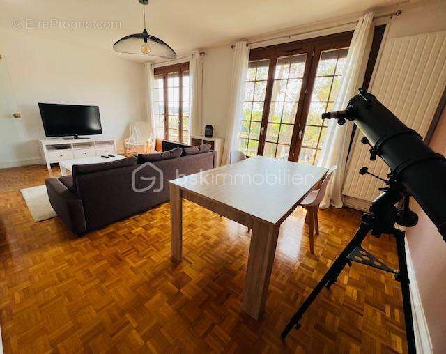 Appartement à SAINT-GERMAIN-LES-ARPAJON