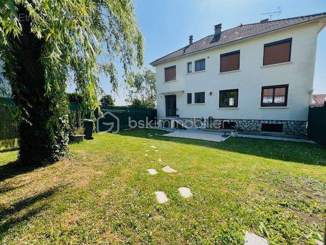 Appartement à SAINT-GERMAIN-LES-ARPAJON