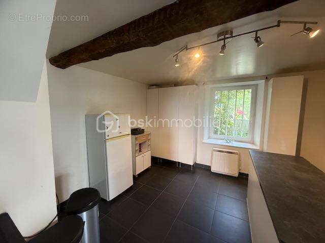 Maison à LAUNOIS-SUR-VENCE