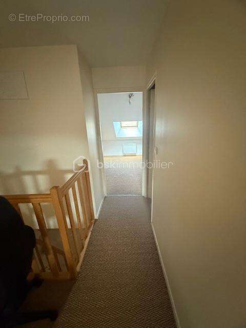 Maison à LAUNOIS-SUR-VENCE