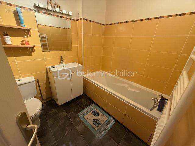 Maison à LAUNOIS-SUR-VENCE