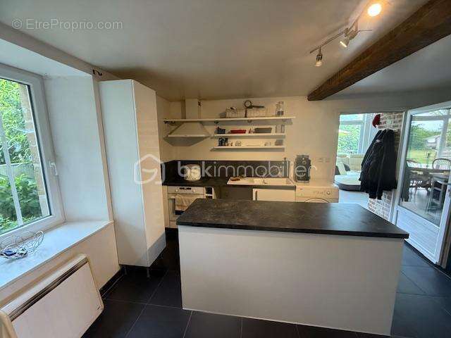 Maison à LAUNOIS-SUR-VENCE