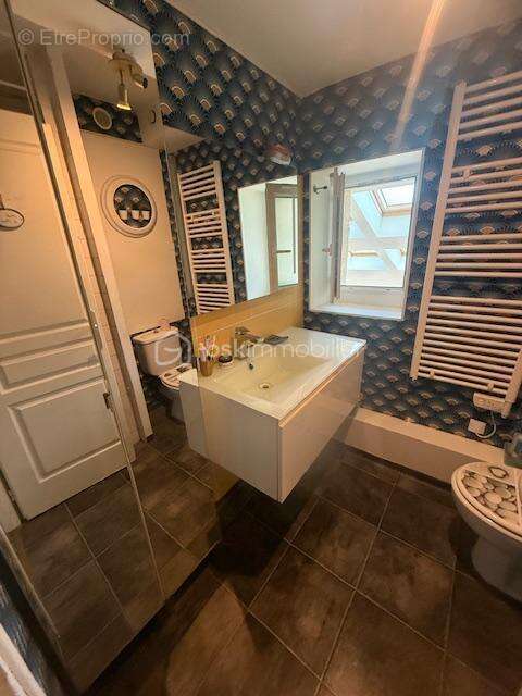 Maison à LAUNOIS-SUR-VENCE