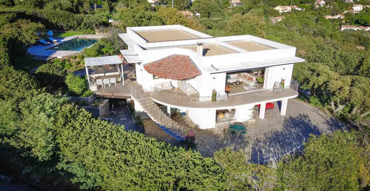 Maison à LA CROIX-VALMER