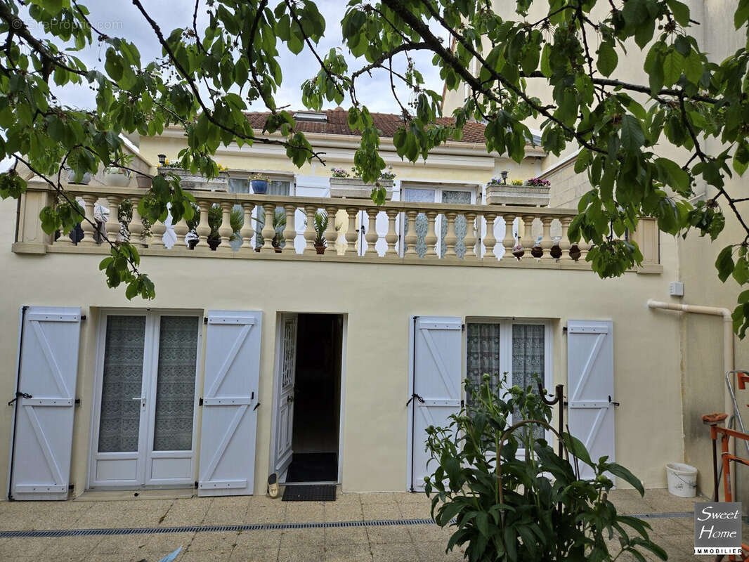 Maison à MAGNY-LES-HAMEAUX