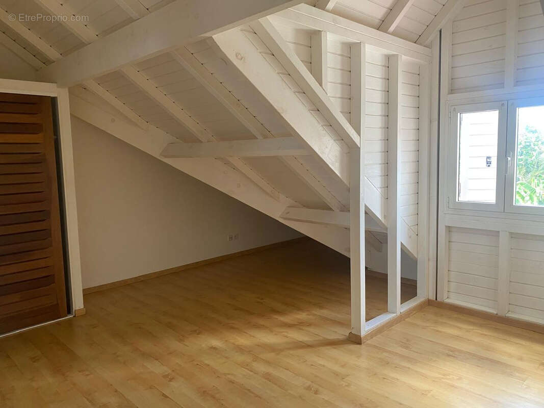 Appartement à PETIT-BOURG