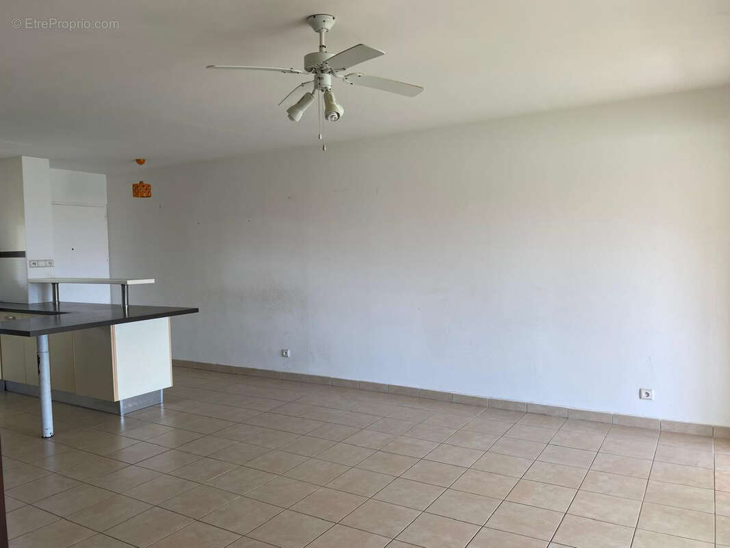 Appartement à PETIT-BOURG