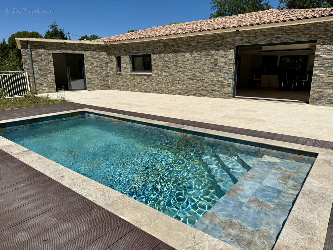 Maison à SAINT-MAXIMIN-LA-SAINTE-BAUME