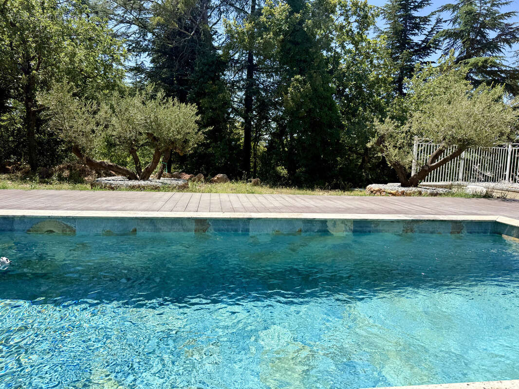 Maison à SAINT-MAXIMIN-LA-SAINTE-BAUME