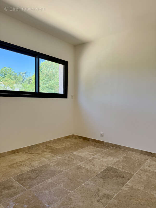 Maison à SAINT-MAXIMIN-LA-SAINTE-BAUME