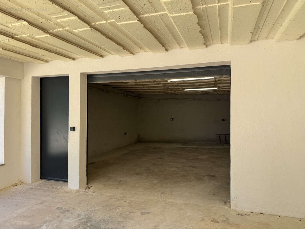 Maison à SAINT-MAXIMIN-LA-SAINTE-BAUME