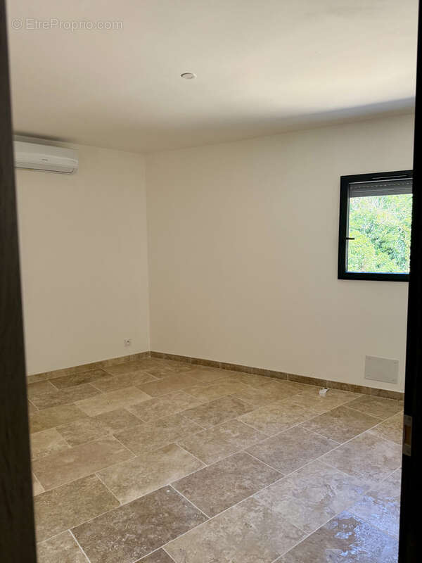 Maison à SAINT-MAXIMIN-LA-SAINTE-BAUME