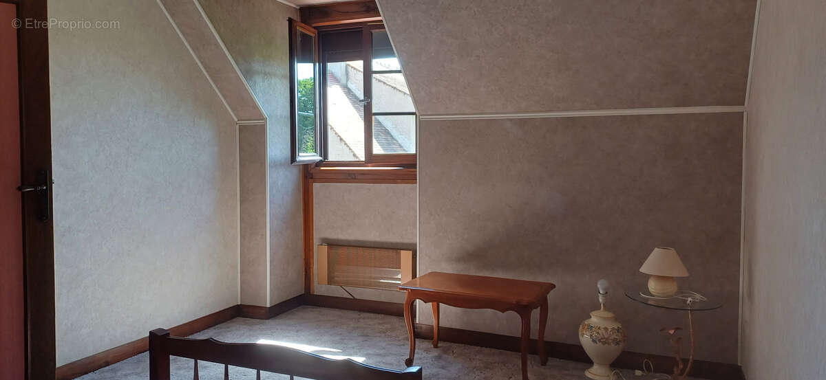 Maison à BONNIERES-SUR-SEINE