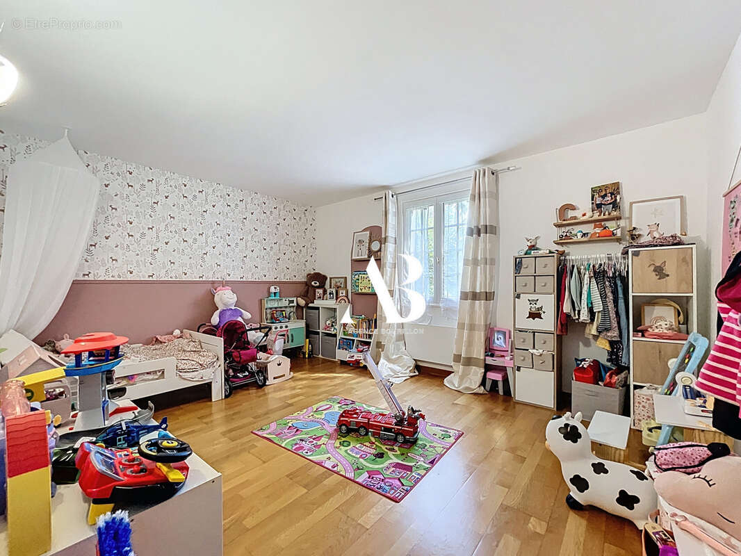 Maison à DONNEMARIE-DONTILLY