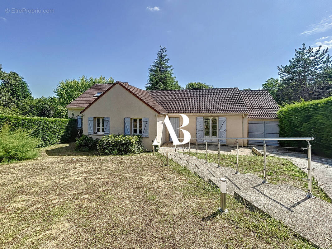 Maison à DONNEMARIE-DONTILLY