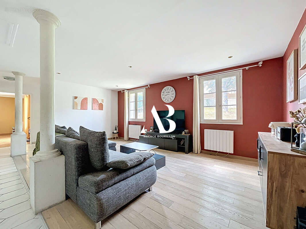 Maison à DONNEMARIE-DONTILLY