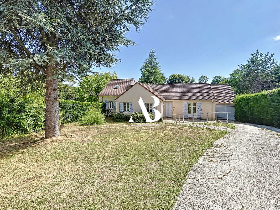 Maison à DONNEMARIE-DONTILLY