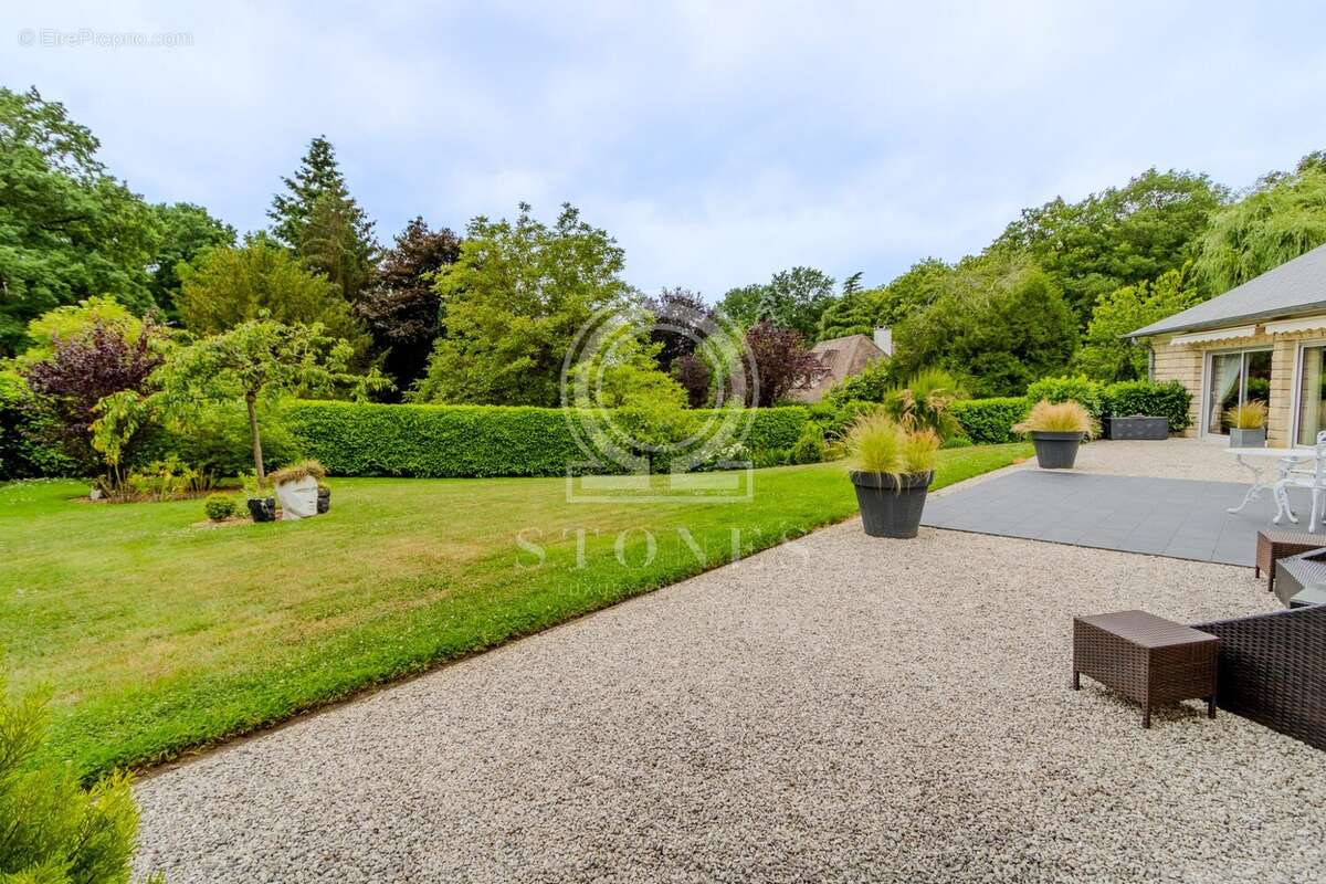 Maison à CRESPIERES