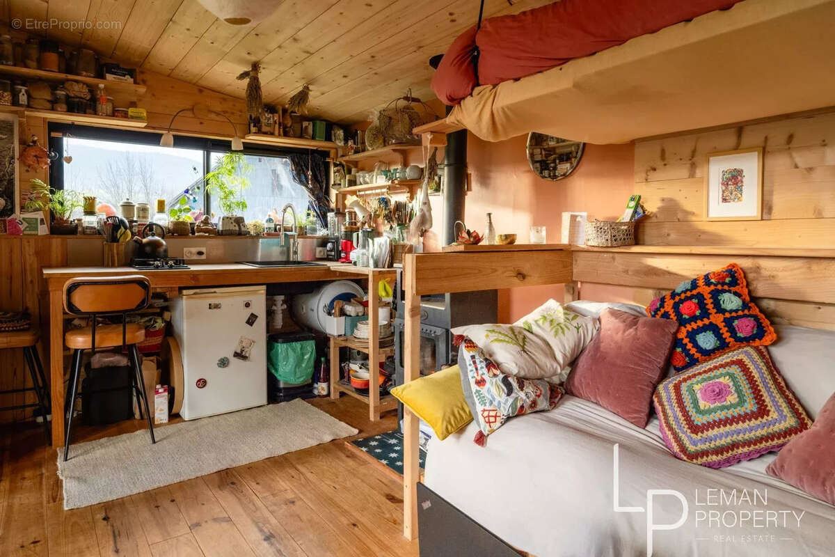 Maison à LESCHERAINES