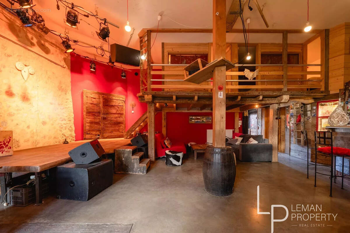 Maison à LESCHERAINES