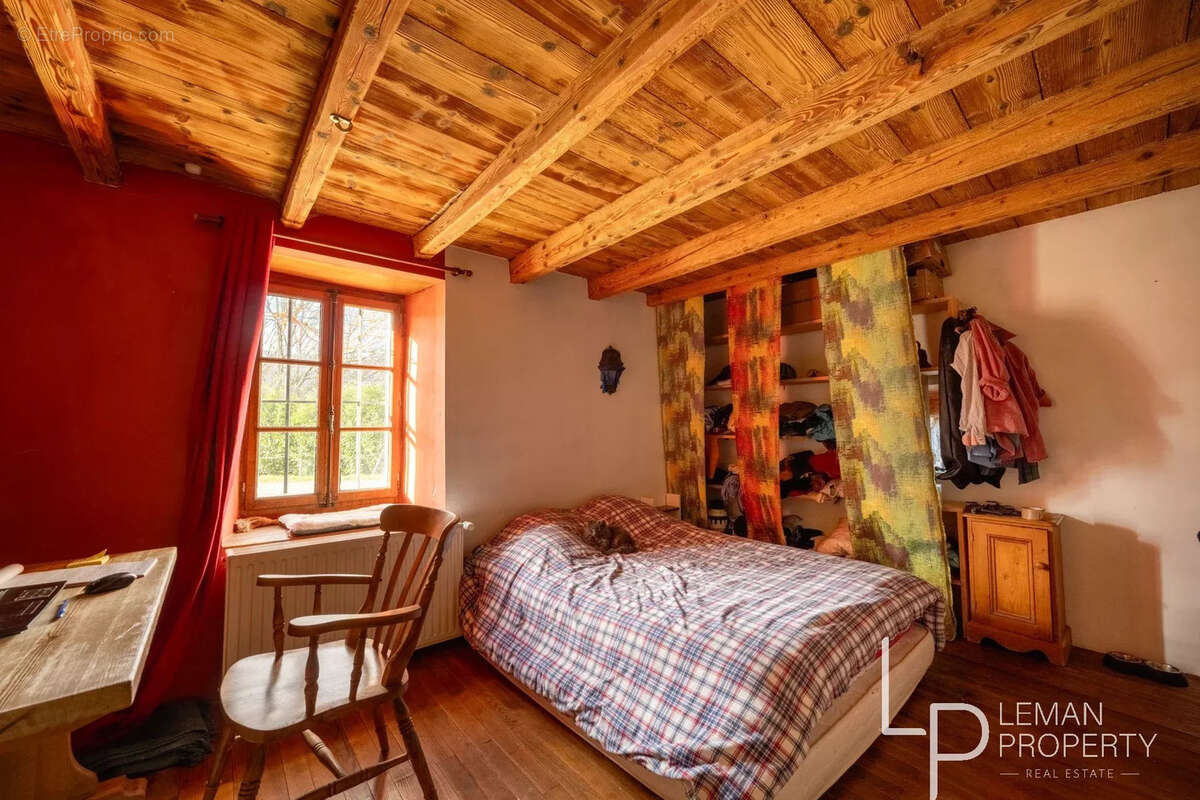 Maison à LESCHERAINES