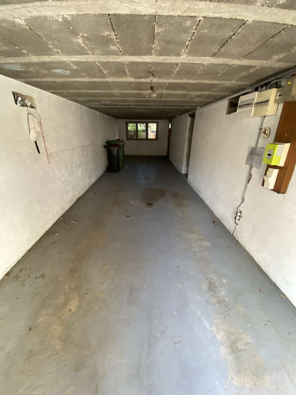 Maison à PARAY-VIEILLE-POSTE