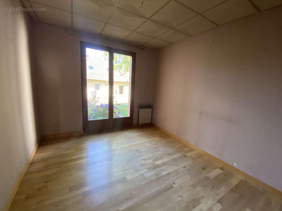 Maison à PARAY-VIEILLE-POSTE