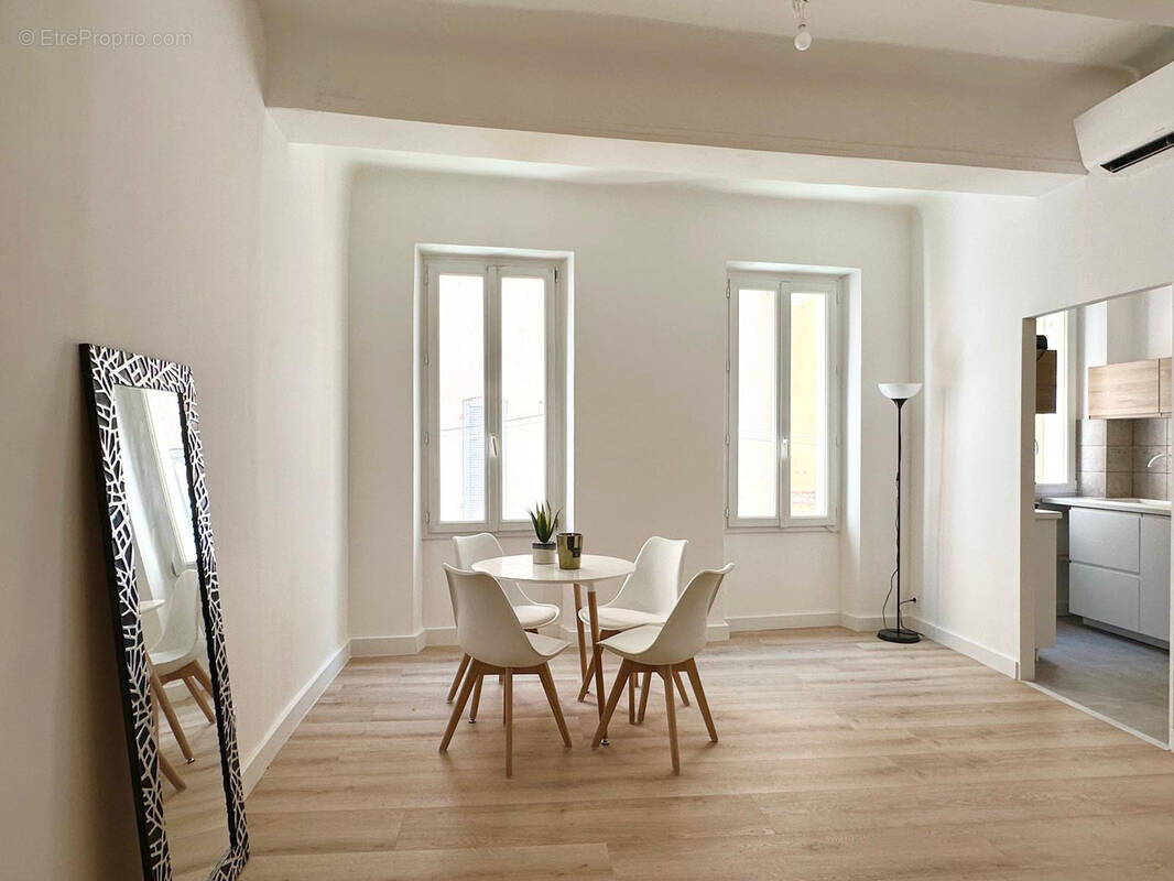 Appartement à SANARY-SUR-MER