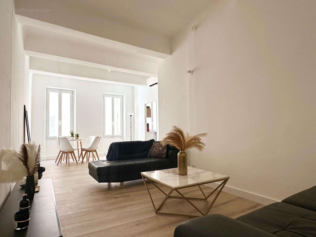 Appartement à SANARY-SUR-MER