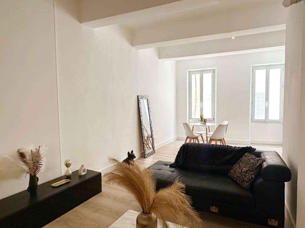 Appartement à SANARY-SUR-MER