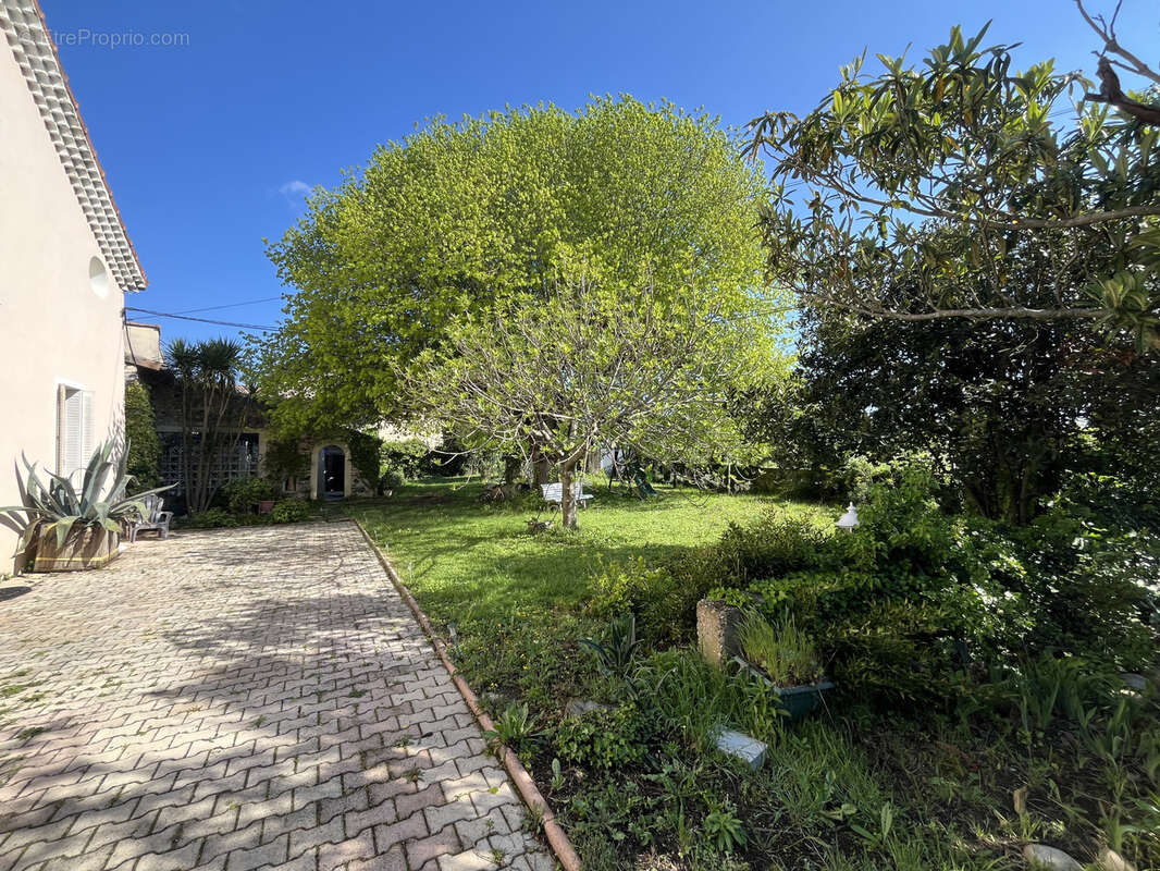 Maison à LORIOL-SUR-DROME