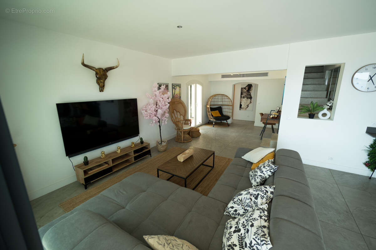 Maison à CARQUEIRANNE