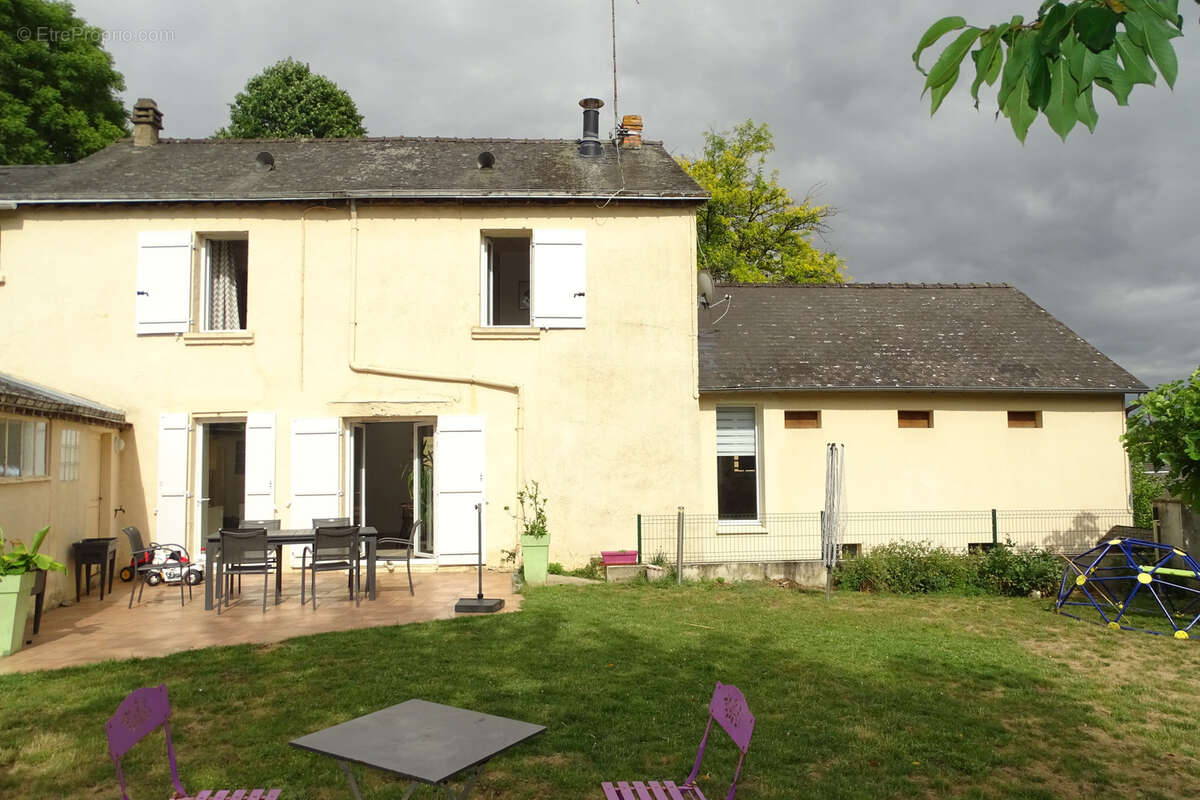 Maison à PARNE-SUR-ROC