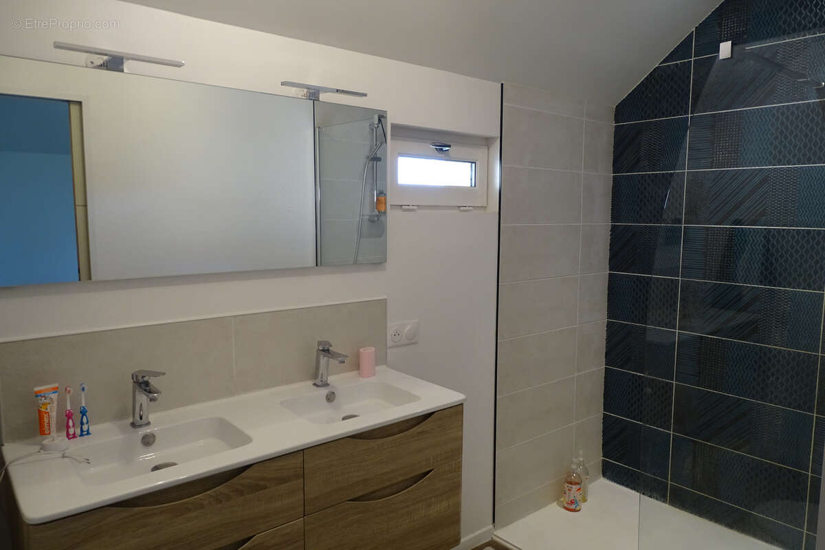 Maison à PARNE-SUR-ROC