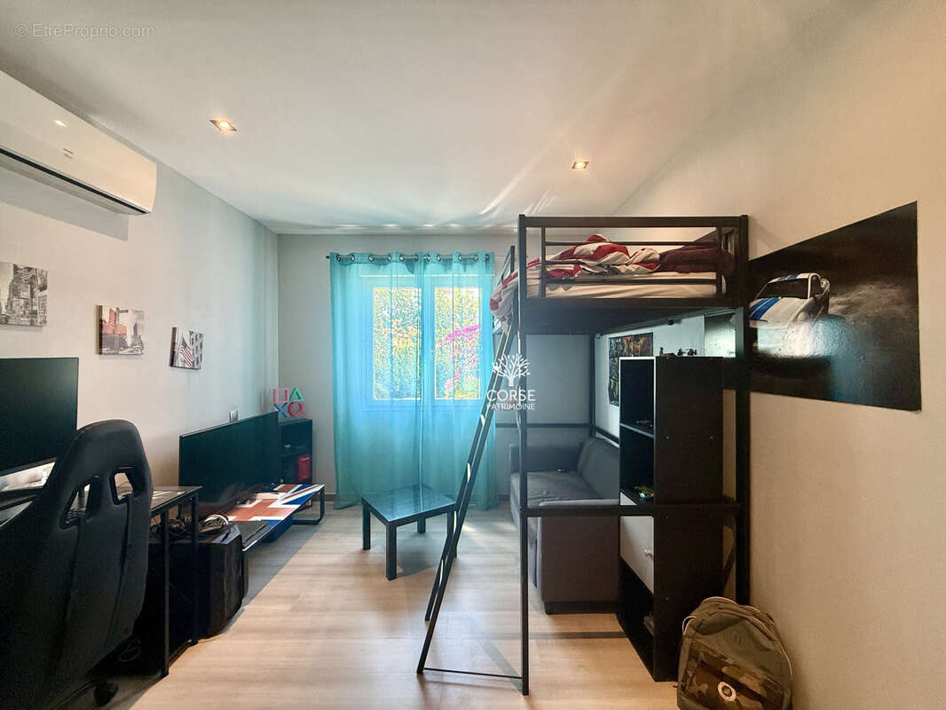 Maison à PORTO-VECCHIO