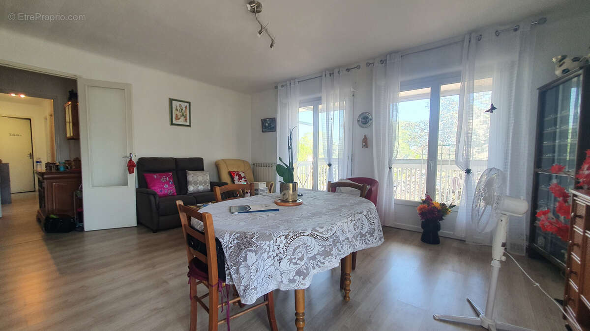 Appartement à FREJUS