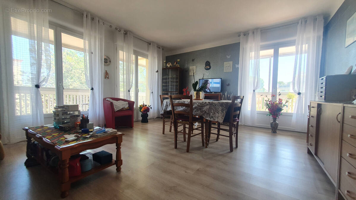 Appartement à FREJUS