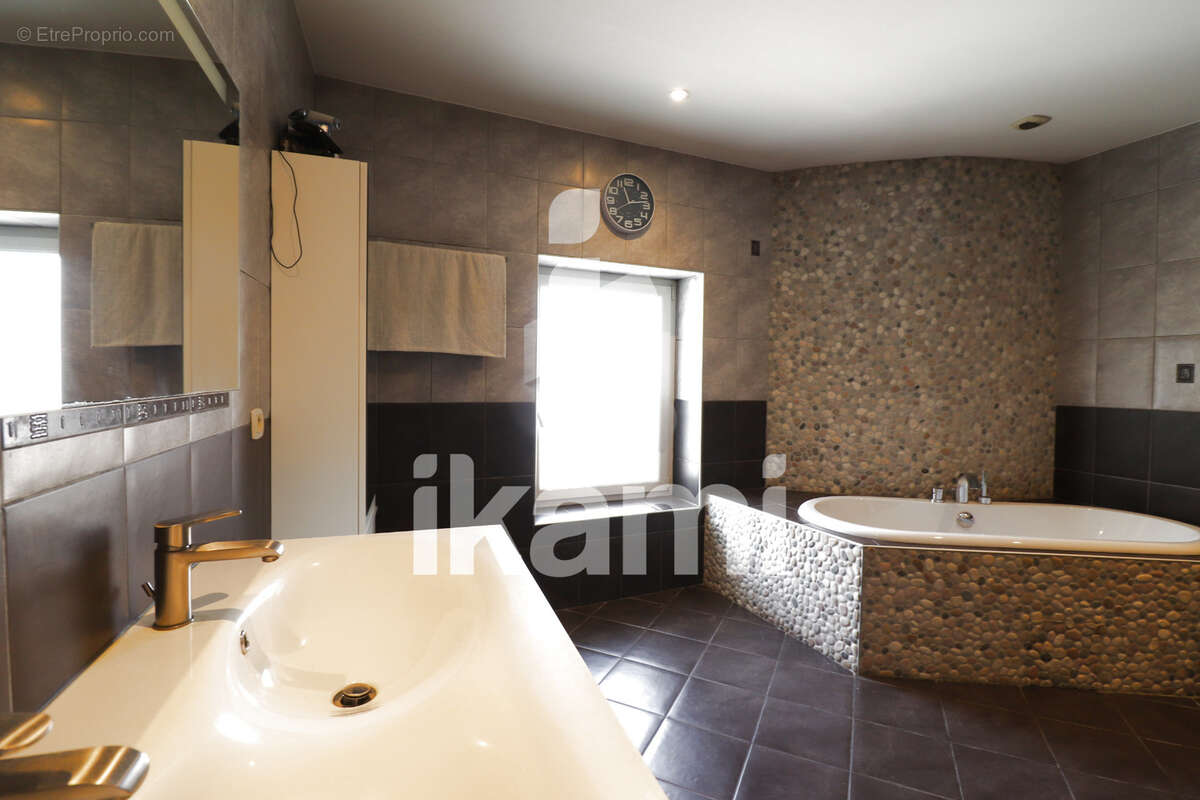 Maison à ANDANCETTE