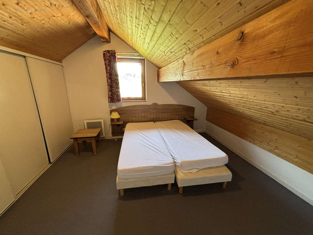 Appartement à SAINT-FRANCOIS-LONGCHAMP