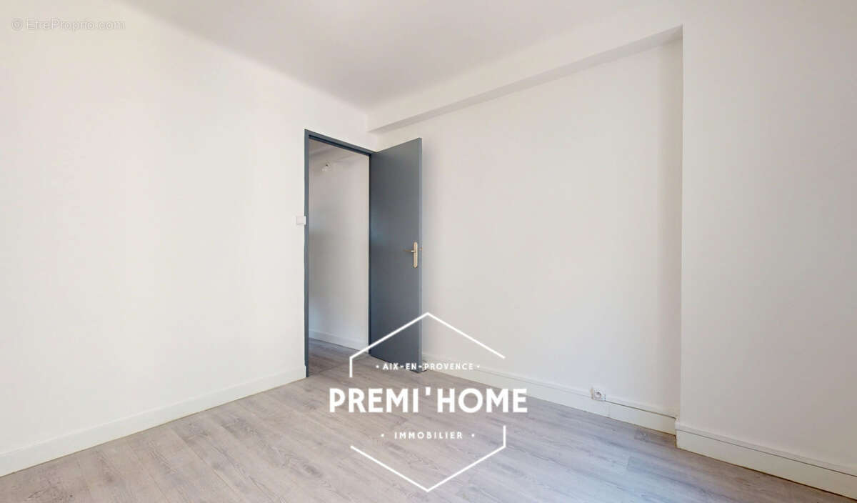 Appartement à MARSEILLE-3E