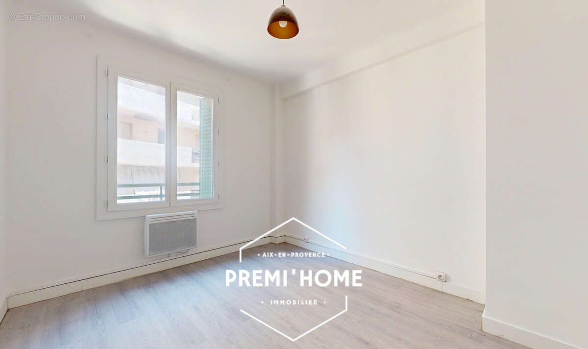 Appartement à MARSEILLE-3E