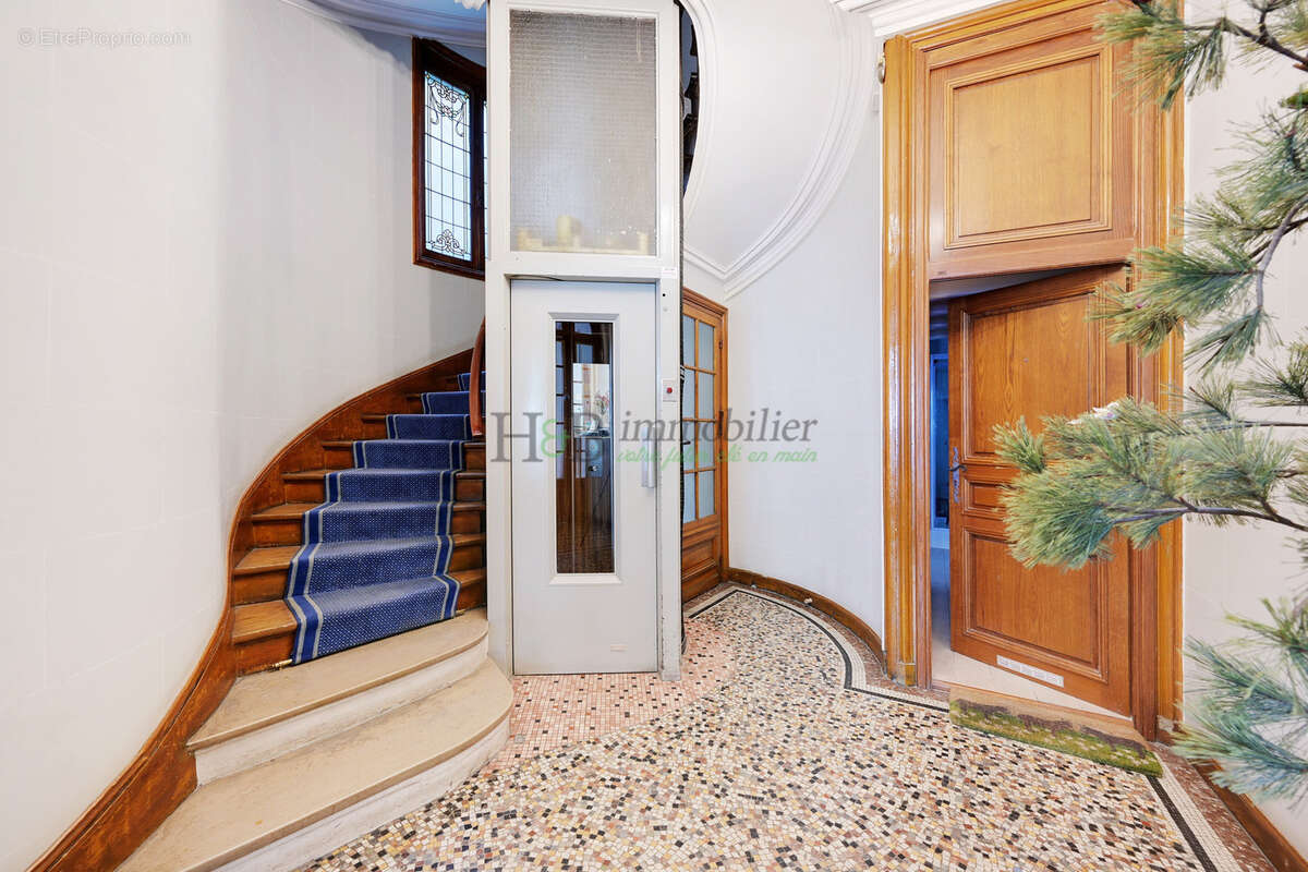 Appartement à PARIS-12E