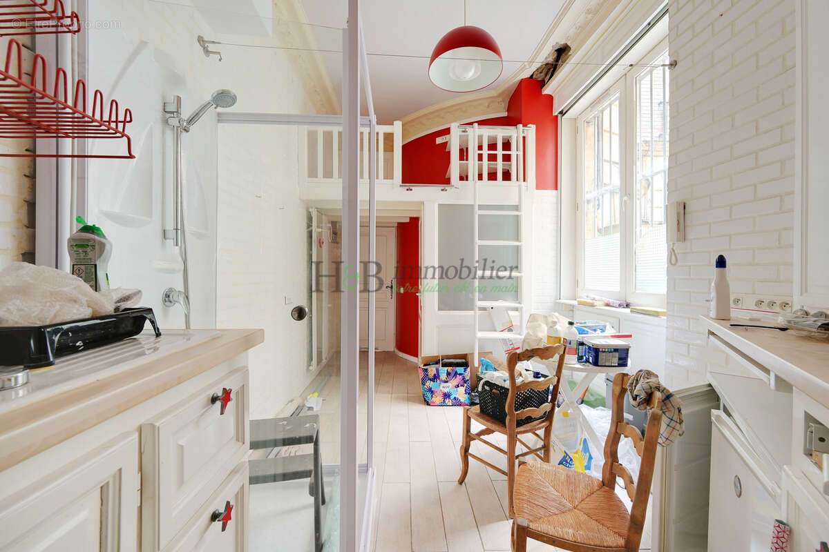 Appartement à PARIS-12E