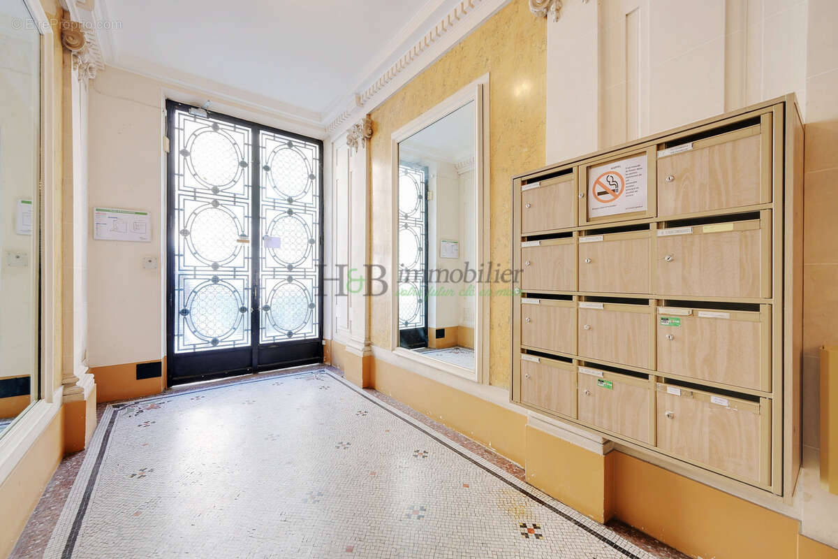 Appartement à PARIS-12E