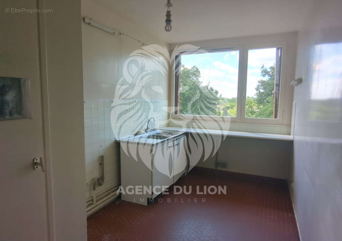 Appartement à BEAUCHAMP