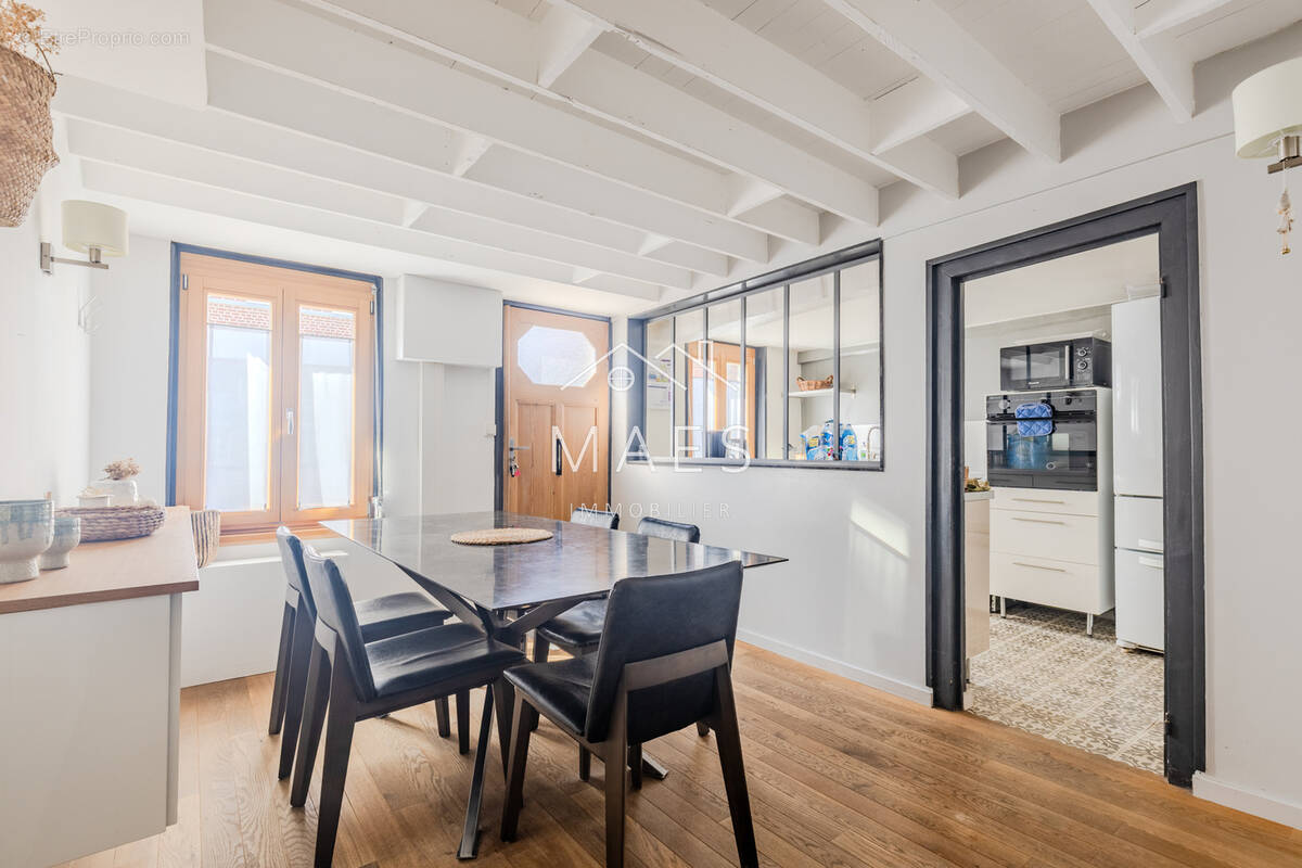 Maison à WAMBRECHIES