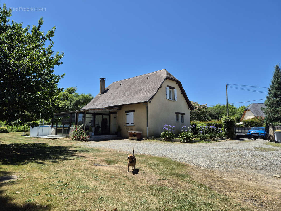 Maison à LAMARQUE-PONTACQ