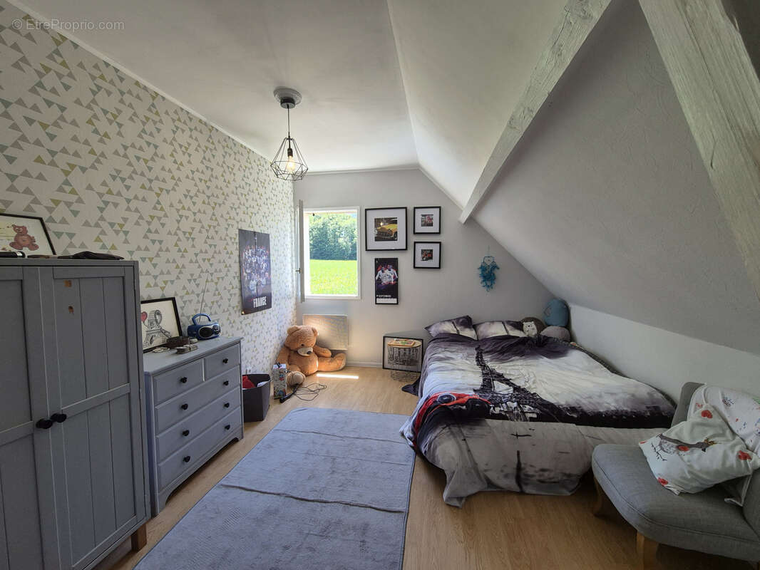 Maison à LAMARQUE-PONTACQ