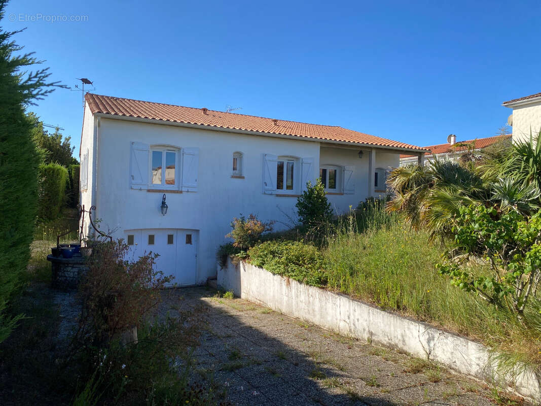 Maison à VAUX-SUR-MER